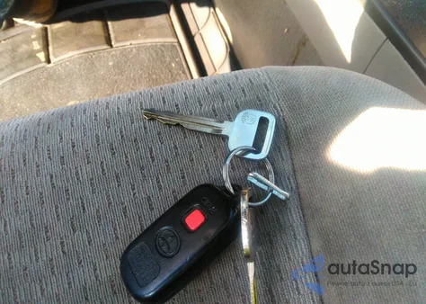 2002 Toyota Camry Le from USA, damaged, VIN 4T1BE32K32U534904